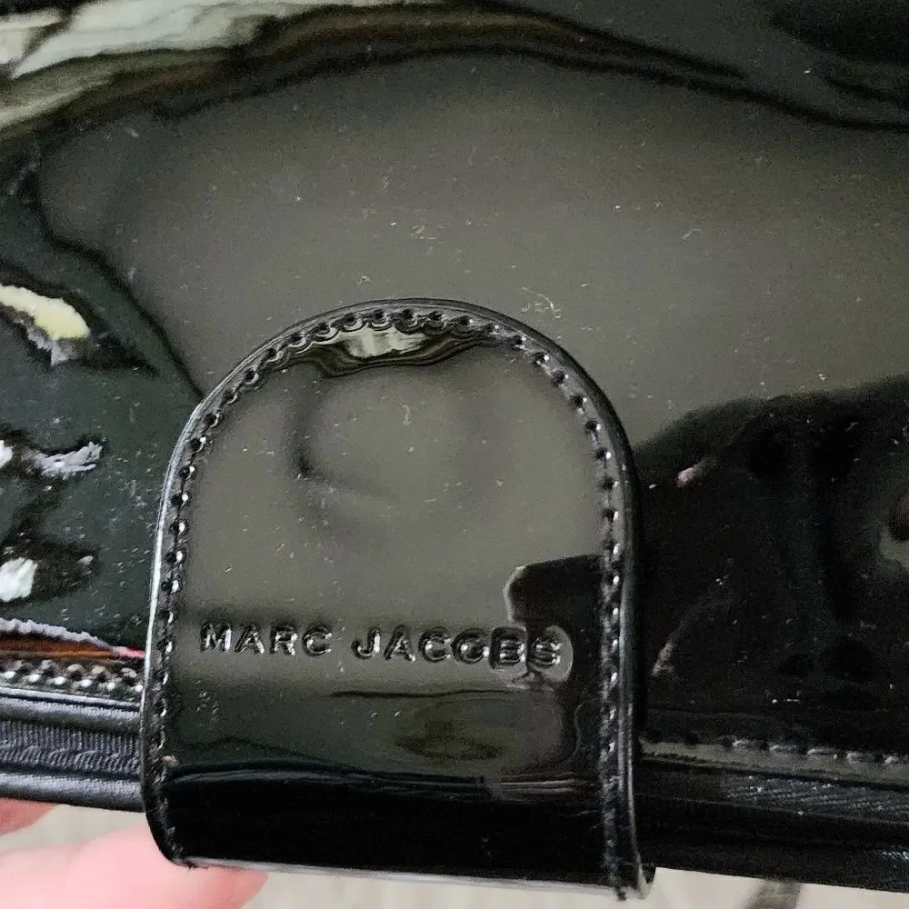 Marc Jacobs patent leather finish cosmetic bag makeup black